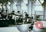 Standbild Alien Internierung nähen Projekte Crystal City Texas USA, 1943, aus Sekunde 38 historischem Filmmaterial Videoclip 65675072071