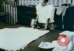 Standbild Alien Internierung nähen Projekte Crystal City Texas USA, 1943, aus Sekunde 59 historischem Filmmaterial Videoclip 65675072071