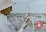 Standbild Erholung durch Japanese-Americans verlegt Crystal City Texas USA, 1943, aus Sekunde 11 historischem Filmmaterial Videoclip 65675072072