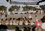 Standbild Erholung durch Japanese-Americans verlegt Crystal City Texas USA, 1943, aus Sekunde 58 historischem Filmmaterial Videoclip 65675072072
