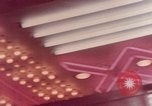 Standbild Vintage Leuchtreklamen von Las Vegas Casinos Las Vegas Nevada USA, 1958, aus Sekunde 22 historischem Filmmaterial Videoclip 65675072080