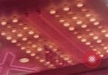 Standbild Vintage Leuchtreklamen von Las Vegas Casinos Las Vegas Nevada USA, 1958, aus Sekunde 23 historischem Filmmaterial Videoclip 65675072080
