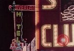 Standbild Leuchtreklamen von Las Vegas Kasinos und Hotels Las Vegas Nevada USA, 1958, aus Sekunde 25 historischem Filmmaterial Videoclip 65675072081