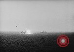 Immagine di Marina degli Stati Uniti Task Force 58 Okinawa isole Ryukyu, 1945, secondo 20 filmato di repertorio 65675072093