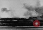 Immagine di Marina degli Stati Uniti Task Force 58 Okinawa isole Ryukyu, 1945, secondo 58 filmato di repertorio 65675072093