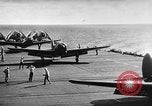 Standbild US Navy Task Force 58 Okinawa Ryukyu Inseln, 1945, aus Sekunde 7 historischem Filmmaterial Videoclip 65675072094