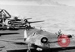 Standbild US Navy Task Force 58 Okinawa Ryukyu Inseln, 1945, aus Sekunde 14 historischem Filmmaterial Videoclip 65675072094