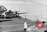 Standbild US Navy Task Force 58 Okinawa Ryukyu Inseln, 1945, aus Sekunde 15 historischem Filmmaterial Videoclip 65675072094