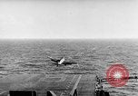 Standbild US Navy Task Force 58 Okinawa Ryukyu Inseln, 1945, aus Sekunde 19 historischem Filmmaterial Videoclip 65675072094