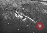 Standbild US Navy Task Force 58 Okinawa Ryukyu Inseln, 1945, aus Sekunde 34 historischem Filmmaterial Videoclip 65675072094