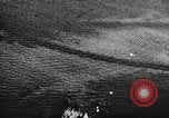 Standbild US Navy Task Force 58 Okinawa Ryukyu Inseln, 1945, aus Sekunde 35 historischem Filmmaterial Videoclip 65675072094