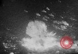 Standbild US Navy Task Force 58 Okinawa Ryukyu Inseln, 1945, aus Sekunde 39 historischem Filmmaterial Videoclip 65675072094