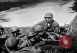 Immagine di Marina degli Stati Uniti Task Force 58 nella seconda guerra mondiale Okinawa isole Ryukyu, 1945, secondo 7 filmato di repertorio 65675072095