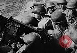 Immagine di Marina degli Stati Uniti Task Force 58 nella seconda guerra mondiale Okinawa isole Ryukyu, 1945, secondo 10 filmato di repertorio 65675072095