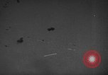 Immagine di Operazione militare americana Iceberg nella seconda guerra mondiale Okinawa isole Ryukyu, 1945, secondo 15 filmato di repertorio 65675072096