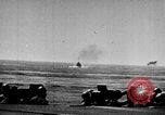 Immagine di Operazione militare americana Iceberg nella seconda guerra mondiale Okinawa isole Ryukyu, 1945, secondo 51 filmato di repertorio 65675072096
