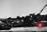Immagine di Marina degli Stati Uniti Task Force 58 Okinawa isole Ryukyu, 1945, secondo 17 filmato di repertorio 65675072097