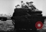 Immagine di Marina degli Stati Uniti Task Force 58 Okinawa isole Ryukyu, 1945, secondo 23 filmato di repertorio 65675072097