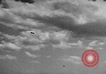 Immagine di Marina degli Stati Uniti Task Force 58 Okinawa isole Ryukyu, 1945, secondo 34 filmato di repertorio 65675072097