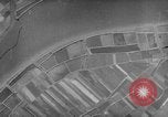 Image Nuage Blanc airdrome Canton en Chine, 1943, de la seconde 19 séquences d'archives historiques vidéo 65675072106
