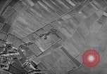 Image Nuage Blanc airdrome Canton en Chine, 1943, de la seconde 25 séquences d'archives historiques vidéo 65675072106