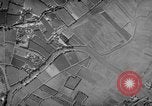 Image Nuage Blanc airdrome Canton en Chine, 1943, de la seconde 29 séquences d'archives historiques vidéo 65675072106