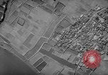 Image Nuage Blanc airdrome Canton en Chine, 1943, de la seconde 35 séquences d'archives historiques vidéo 65675072106
