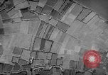 Image Nuage Blanc airdrome Canton en Chine, 1943, de la seconde 48 séquences d'archives historiques vidéo 65675072106