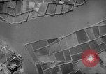 Image Nuage Blanc airdrome Canton en Chine, 1943, de la seconde 58 séquences d'archives historiques vidéo 65675072106