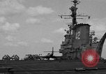 Standbild USS Franklin D Roosevelt Atlantik, 1952, aus Sekunde 57 historischem Filmmaterial Videoclip 65675072117