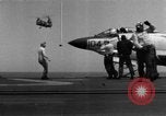 Standbild USS Franklin D Roosevelt Atlantik, 1959, aus Sekunde 25 historischem Filmmaterial Videoclip 65675072125