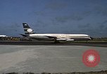 Standbild Flugzeuge Vietnam, 1968, aus Sekunde 16 historischem Filmmaterial Videoclip 65675072135