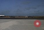 Standbild Flugzeuge Vietnam, 1968, aus Sekunde 26 historischem Filmmaterial Videoclip 65675072135