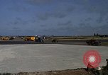 Standbild Flugzeuge Vietnam, 1968, aus Sekunde 27 historischem Filmmaterial Videoclip 65675072135