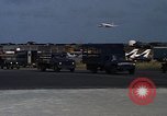 Standbild Flugzeuge Vietnam, 1968, aus Sekunde 39 historischem Filmmaterial Videoclip 65675072135