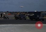 Standbild Flugzeuge Vietnam, 1968, aus Sekunde 40 historischem Filmmaterial Videoclip 65675072135
