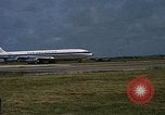 Standbild verschiedene Flugzeuge Vietnam, 1968, aus Sekunde 4 historischem Filmmaterial Videoclip 65675072136