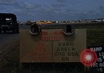 Standbild verschiedene Flugzeuge Vietnam, 1968, aus Sekunde 35 historischem Filmmaterial Videoclip 65675072136