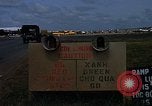 Standbild verschiedene Flugzeuge Vietnam, 1968, aus Sekunde 37 historischem Filmmaterial Videoclip 65675072136