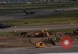 Standbild verschiedene Flugzeuge Vietnam, 1968, aus Sekunde 21 historischem Filmmaterial Videoclip 65675072137