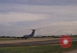 Standbild USA Flugzeuge Vietnam, 1968, aus Sekunde 25 historischem Filmmaterial Videoclip 65675072144