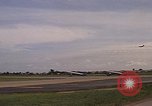 Standbild USA Flugzeuge Vietnam, 1968, aus Sekunde 49 historischem Filmmaterial Videoclip 65675072144