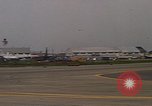 Standbild USA Flugzeuge Vietnam, 1968, aus Sekunde 10 historischem Filmmaterial Videoclip 65675072145
