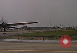 Standbild USA Flugzeuge Vietnam, 1968, aus Sekunde 18 historischem Filmmaterial Videoclip 65675072145