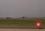 Standbild USA Flugzeuge Vietnam, 1968, aus Sekunde 62 historischem Filmmaterial Videoclip 65675072145