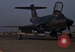Standbild USA Flugzeuge Vietnam, 1968, aus Sekunde 55 historischem Filmmaterial Videoclip 65675072146