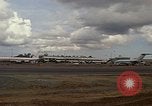 Standbild USA Flugzeuge Vietnam, 1968, aus Sekunde 23 historischem Filmmaterial Videoclip 65675072147