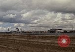 Standbild USA Flugzeuge Vietnam, 1968, aus Sekunde 25 historischem Filmmaterial Videoclip 65675072147
