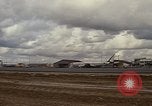 Standbild USA Flugzeuge Vietnam, 1968, aus Sekunde 28 historischem Filmmaterial Videoclip 65675072147