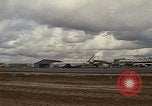 Standbild USA Flugzeuge Vietnam, 1968, aus Sekunde 29 historischem Filmmaterial Videoclip 65675072147